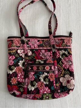 Vera Bradley Quilted Mod Floral Pink Medium Tote Retired Pattern